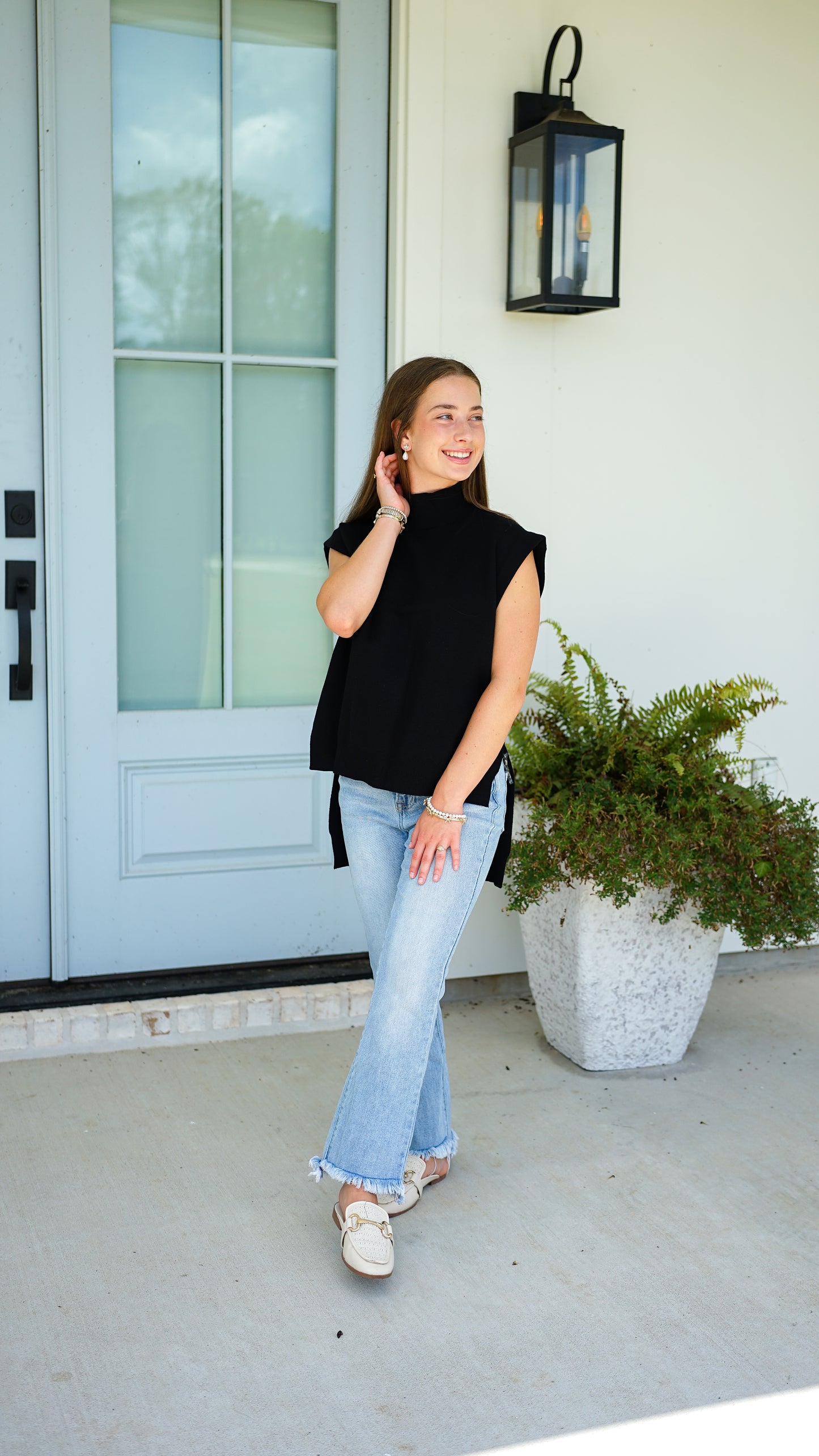 Simple and Chic Black Top
