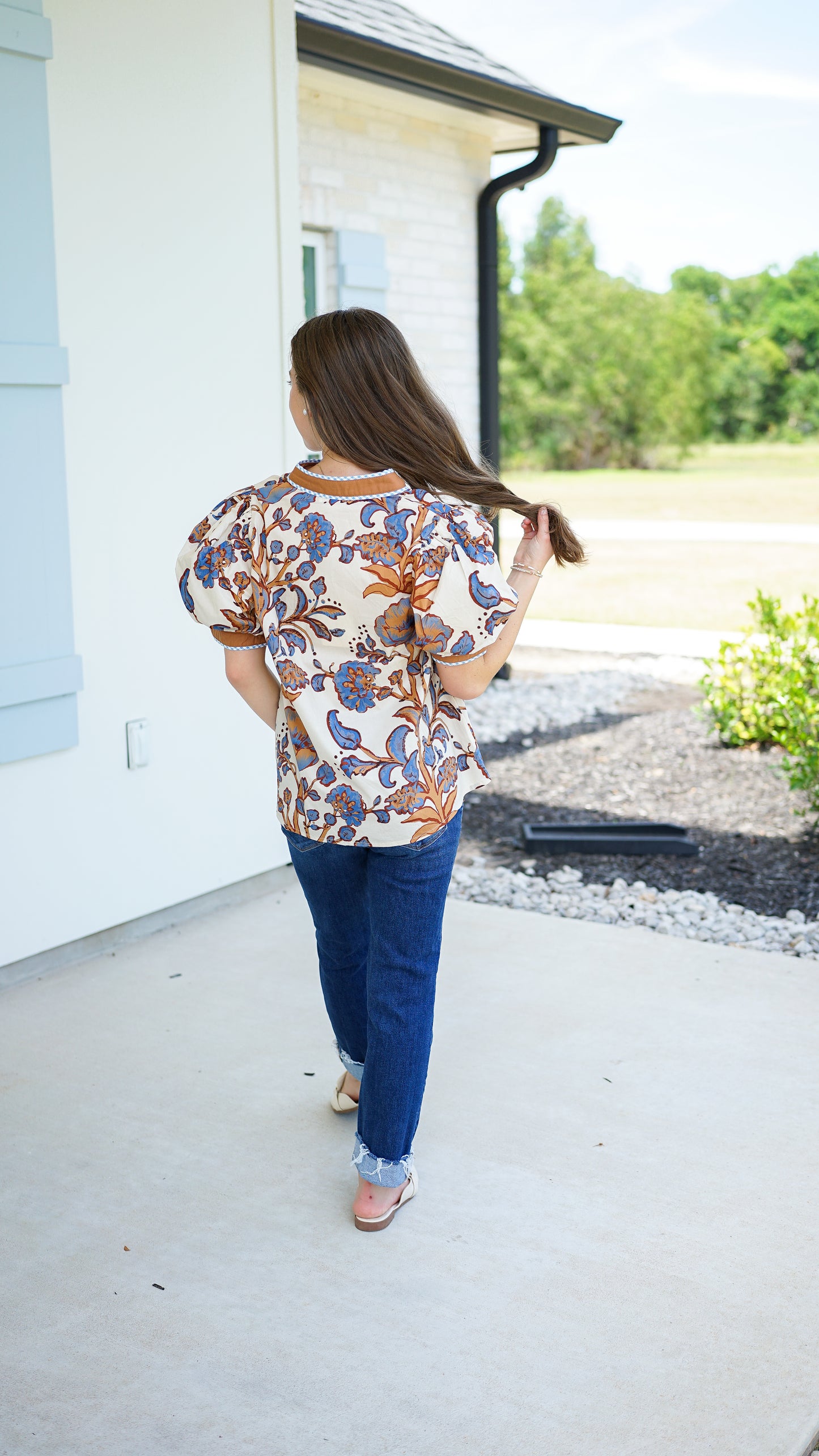 Let Love Lead Cream Top