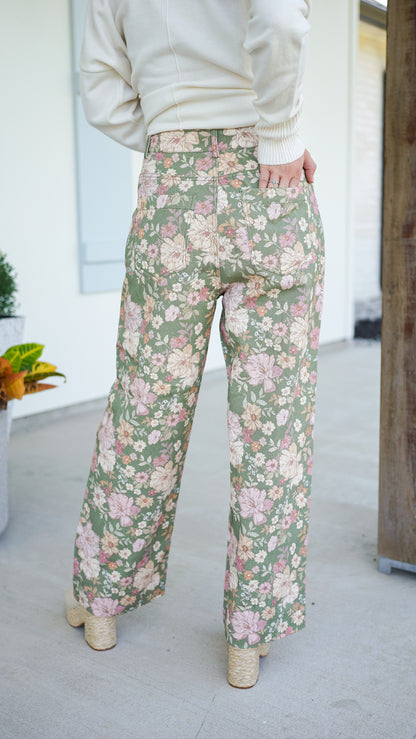 Undeniable Beauty Pants