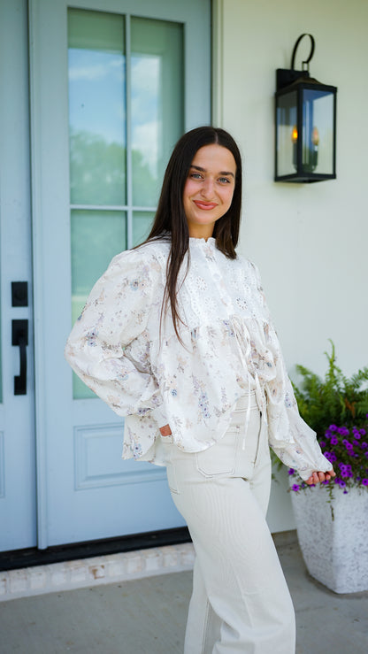 Dainty Moments Top