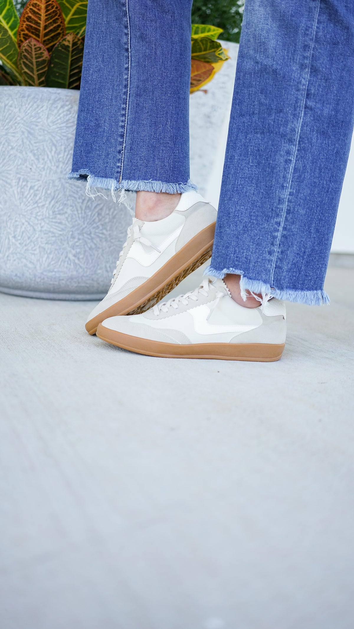 Move It Sneakers