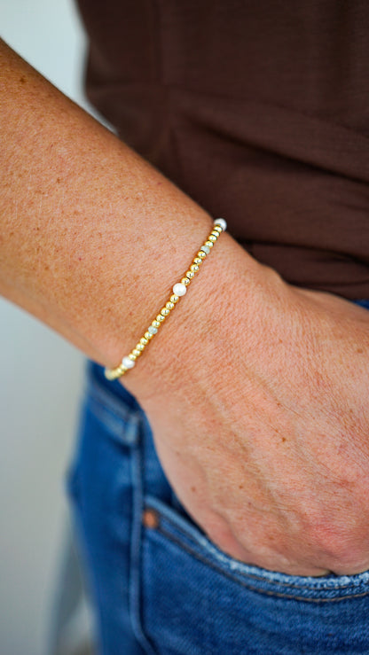 Gold and Mint Beaded Bracelet