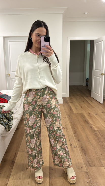 Undeniable Beauty Pants
